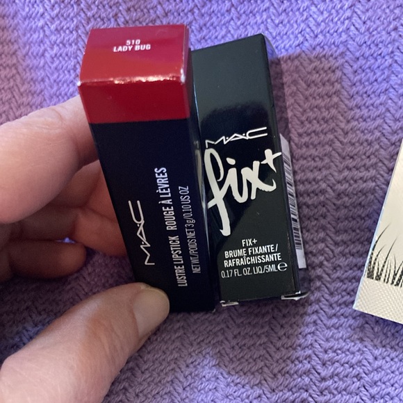 Mac Cosmetics Lustre Lipstick in 510 Lady Bug ,Fix+Primer 0.17 fl Oz + Sample!!! - Picture 3 of 6